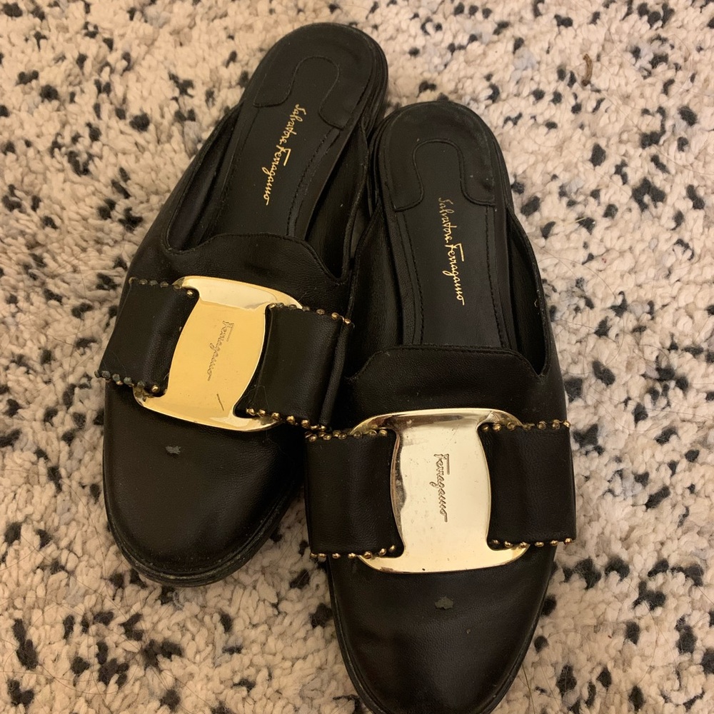 salvatore ferragamo bow tie logo mules